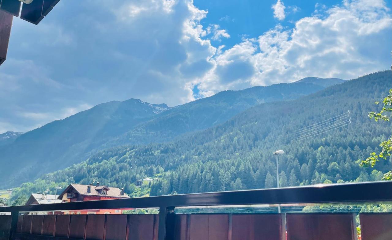 Elga Residence - Relax In Alta Valtellina - Bormio Valdisotto Buitenkant foto
